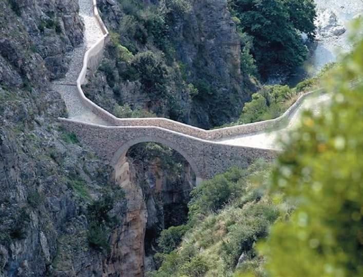 Готель La Stella Del Pollino San Lorenzo Bellizzi Екстер'єр фото